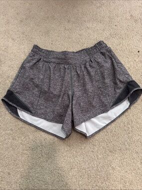 Lululemon Women’s low rise, hotty hot shorts